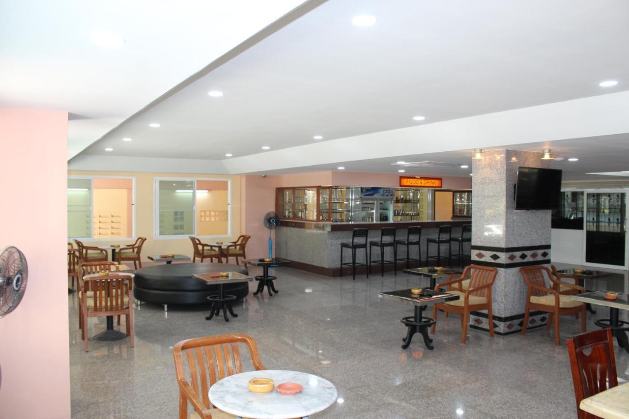 A.A. Pattaya Golden Beach Hotel Exterior photo